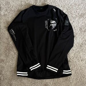 UNRL Vikings black crew neck